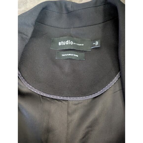 Studio by Torrid Peplum Suit Jacket - Picture 3 of 3